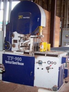 Resaw500x300 Band Resaw for Thicker Hardwood Lumber