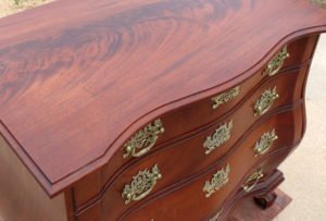 Bombe chest Diaman woodcrafters